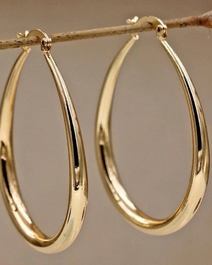 Limited-Edition Vintage Gold Earrings — Timeless Glamour