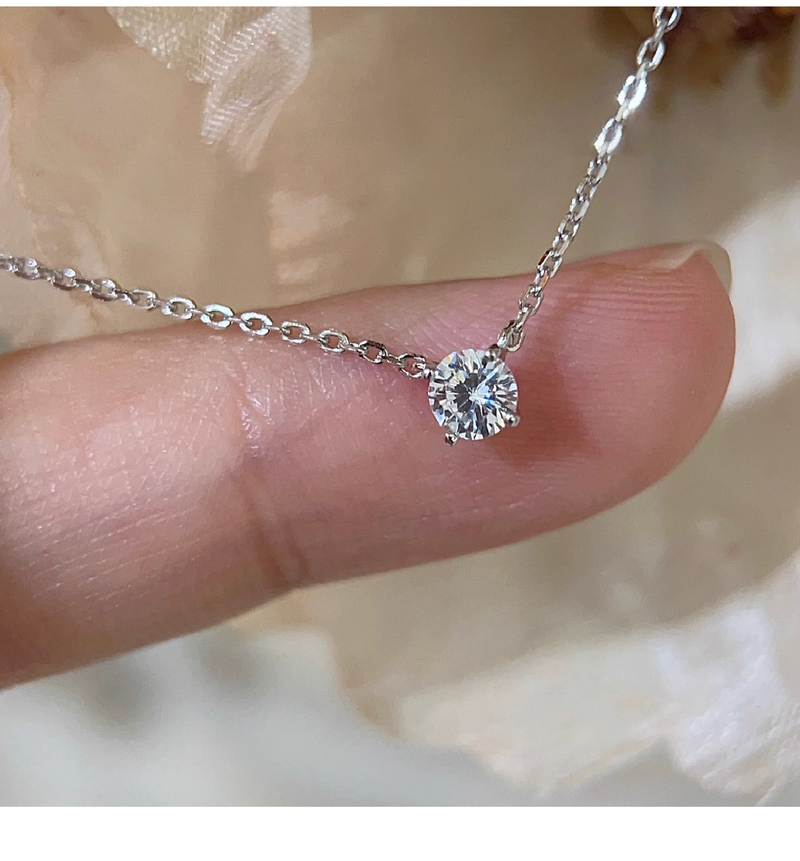 Clea | Gold Moissanite Stone Necklace – Radiant Brilliance